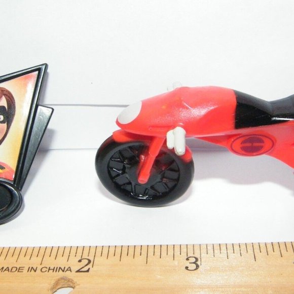 Disney Incredibles 2 Movie Figure Set of 15 with New Characters,Cycle and Bonus - Picture 4 of 6
